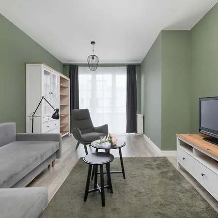 Cozy With A Balcony Near Parks And The Partynice Racetrack By Renters * ורוצלב